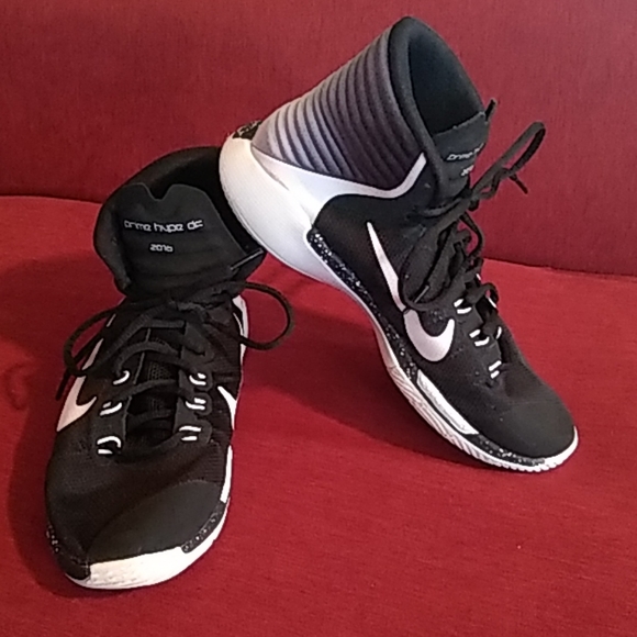 Nike Other - Nike Prime hype df 2016 Girls basketball shoes